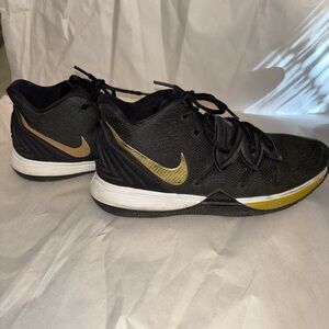 Nike Kids Black & Gold Sneakers